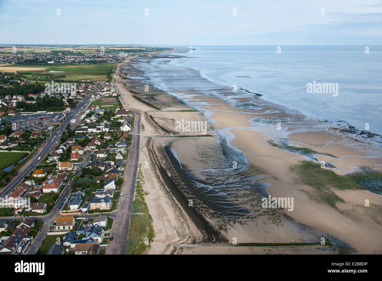 Frankreich, Calvados, Bernieres Sur Mer, Juno Beach (Luftbild) Stockfoto