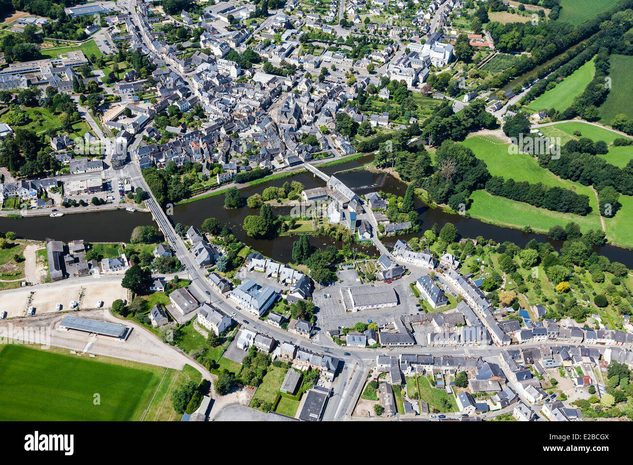 Frankreich, Morbihan, Malestroit, Nantes, Brest-Kanal (Luftbild) Stockfoto