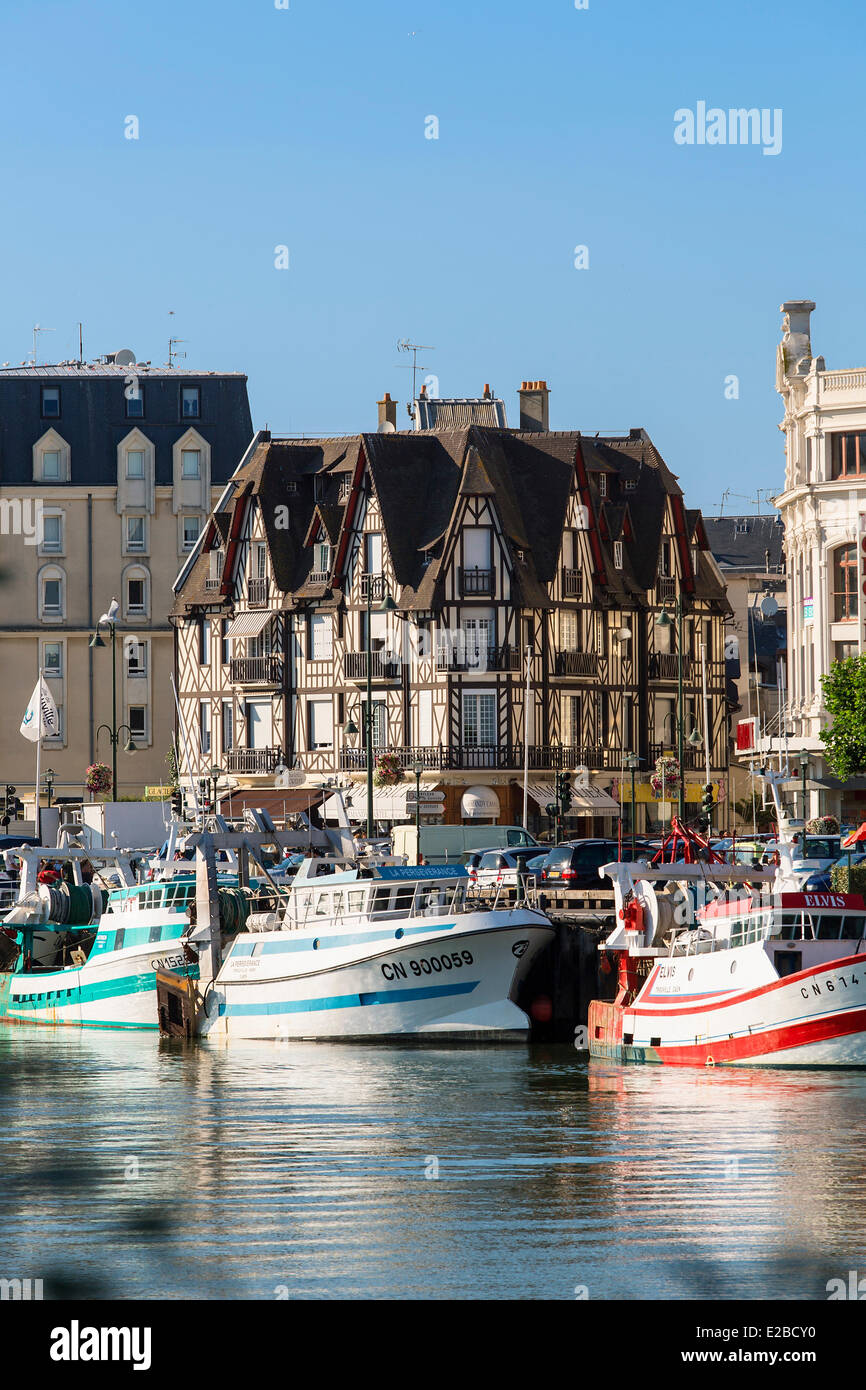 Frankreich, Calvados, Trouville Sur Mer, Hafen Stockfoto