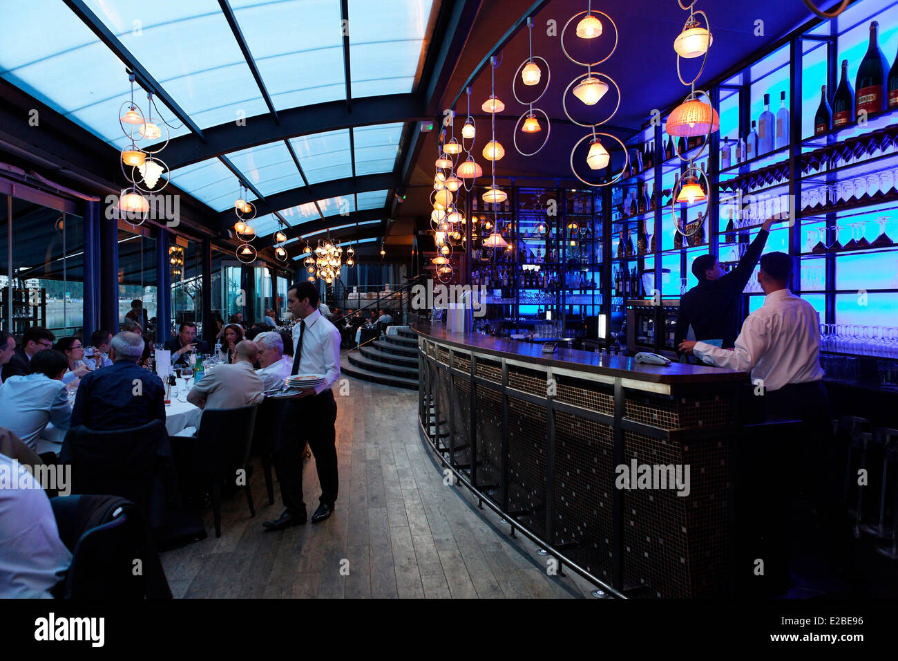 Frankreich, Haut-de-Seine, Levallois Perret, O Restaurant, Restaurant am Seineufer, 47 Quai Michelet Stockfoto