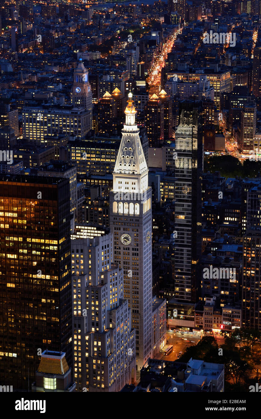 USA, New York City, Manhattan, Midtown Wolkenkratzer von der Metropolitan Life Insurance Company Turm zwischen der 23rd Street und Madison Avenue vor Madison Square Park (mit der Uhr) Stockfoto