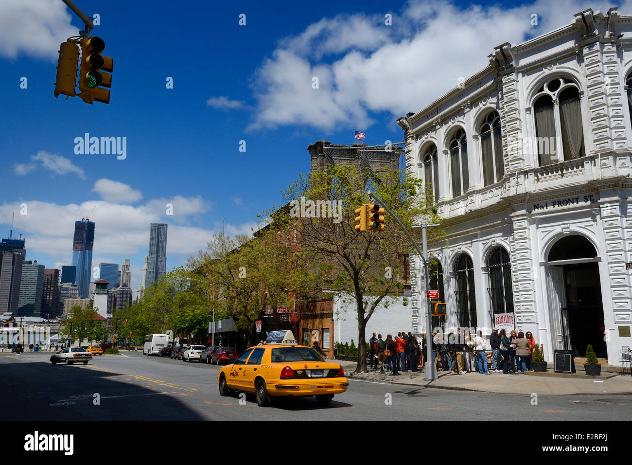 Vereinigte Staaten, New York City, Brooklyn, das berühmte Grimaldi Pizzeria neben der Brooklyn Bridge Stockfoto