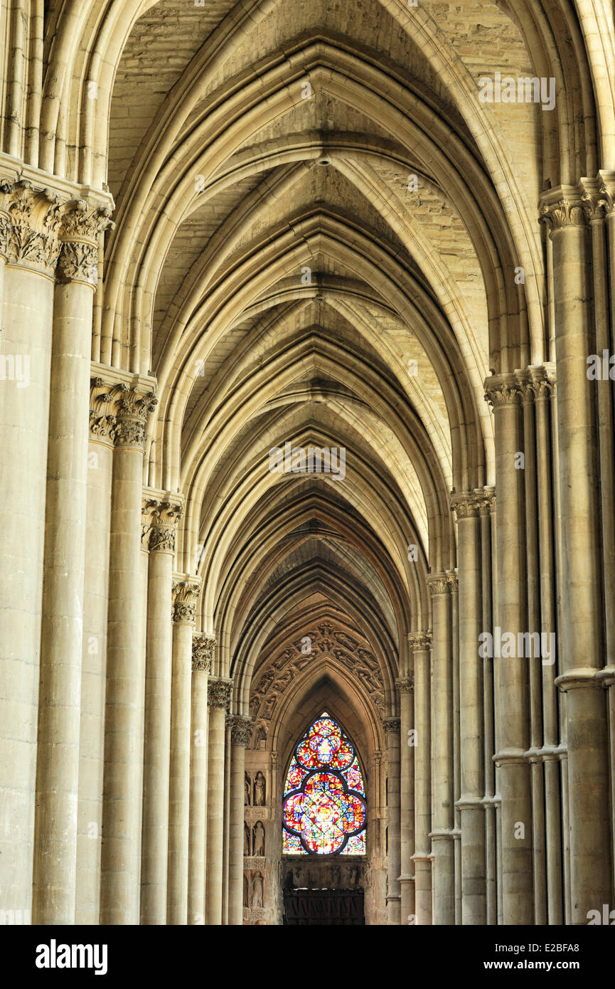 Frankreich, Marne, Reims, Kathedrale Notre-Dame als Weltkulturerbe der UNESCO, North Sicherheiten aufgeführt Stockfoto