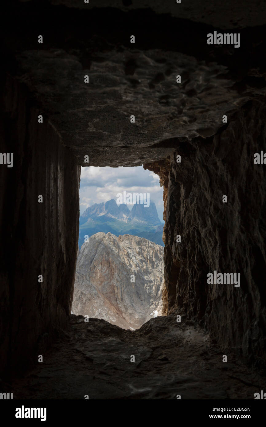 Italien, Venetien, Belluno Provinz, Dolomiten, Marmolada Berg (3265m), Loch gegraben militärische Bewachung im ersten Weltkrieg Stockfoto