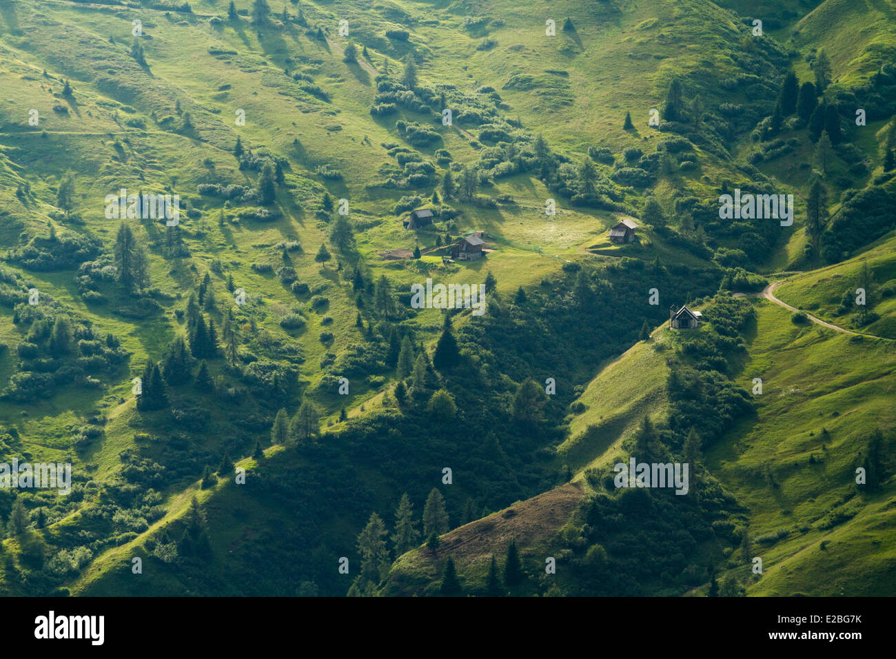 Italy, Venetia, Belluno province, Dolomites, UNESCO, Colle Santa Lucia, pastures seen cervical Passo Giau (2462 m) Stockfoto