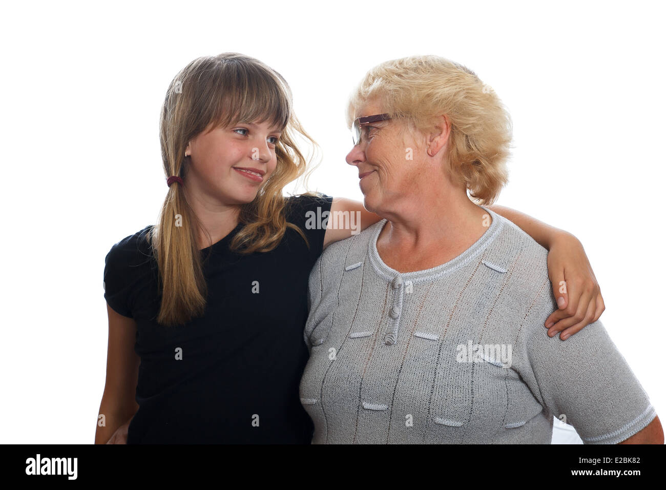 Mädchen mit ihrer Großmutter Stockfoto