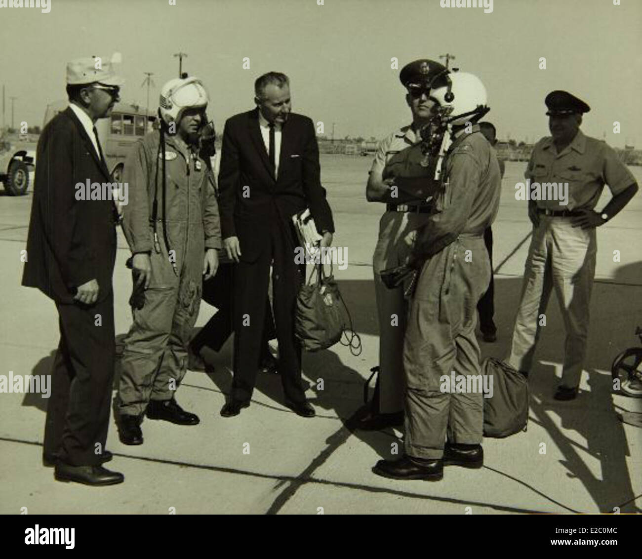 Das Foto zeigt Al White, eine prominente Persönlichkeit in der Luftfahrtgeschichte, die maßgeblich zur Entwicklung der Flugtechnik beigetragen hat. Diese Sammlung im San Diego Air and Space Museum würdigt sein Vermächtnis in der Luftfahrt. Stockfoto