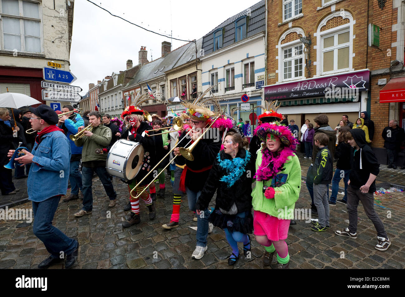 Frankreich, Nord, Cassel, Spring Carnival eingeladen Geants (lokalen und traditionellen Figuren namens Giant) aus Belgien Stockfoto