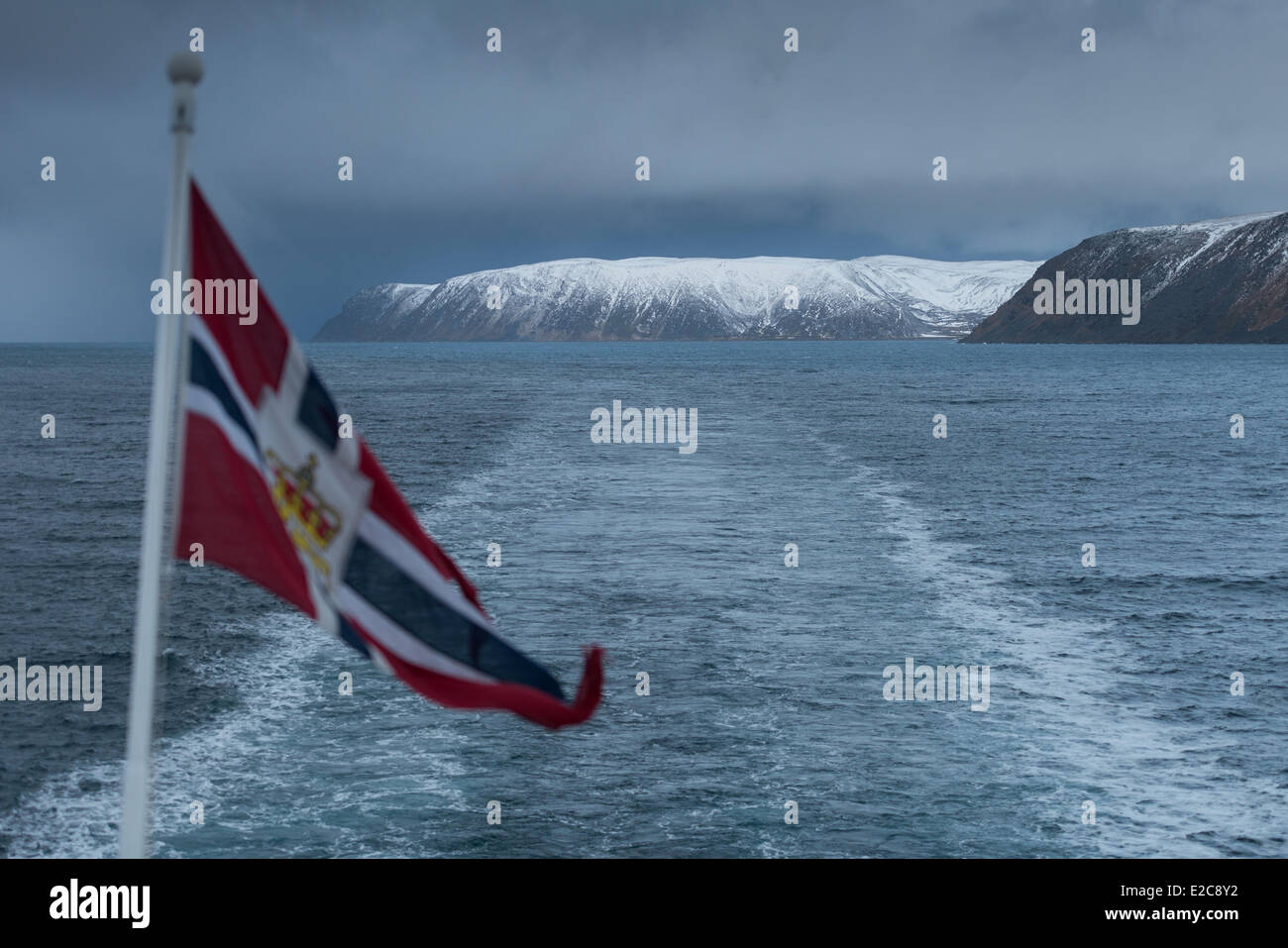 Norwegen, Finnmark, Honningsvag, das Schiff MS Nordkapp Unternehmen Hurtigruten segelt entlang der Norwegisch-Küste Stockfoto