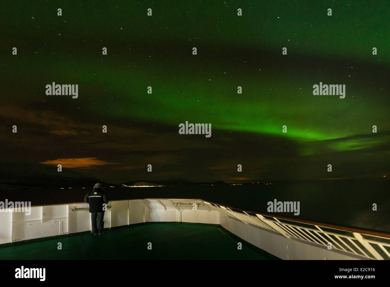 Norwegen, Troms, Tromso, Nordlicht seit dem Boot MS Nordkapp von Hurtigruten compagny Stockfoto