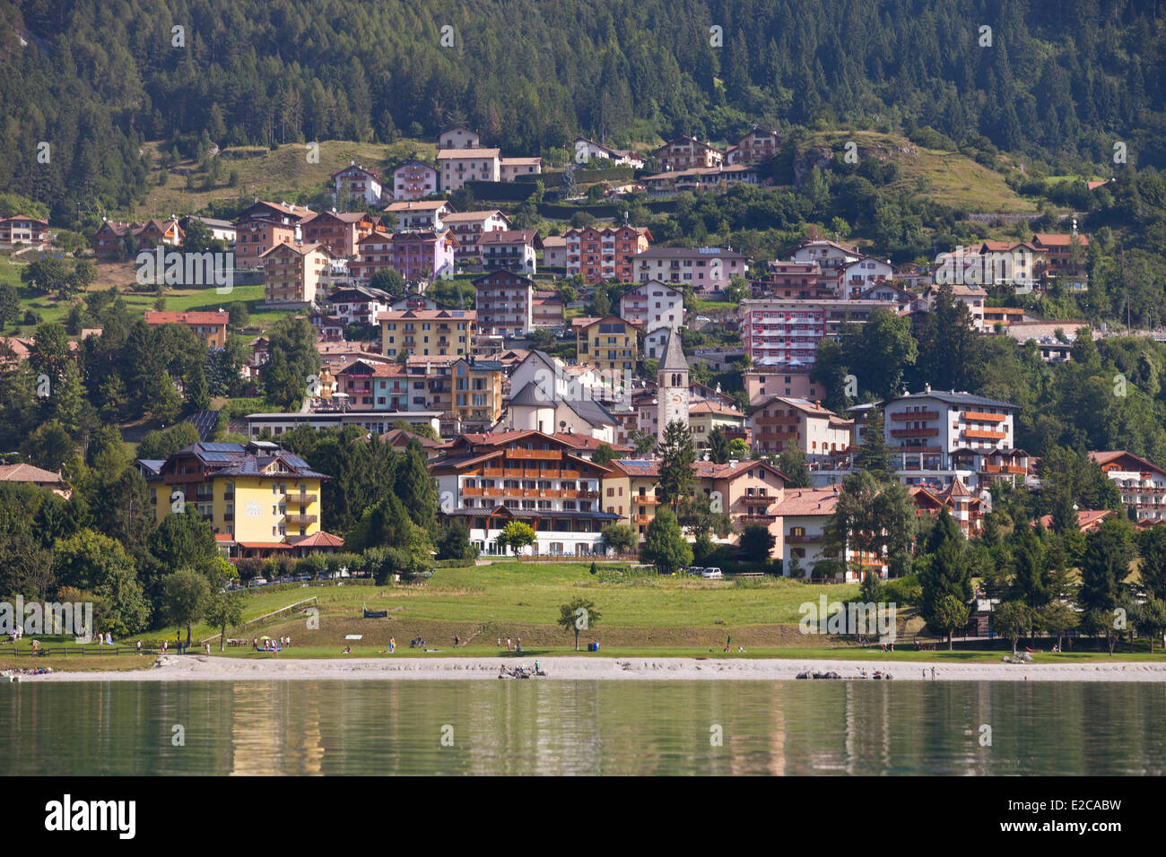 Italien, Trentino Alto Adige, Dolomiten, Brenta-Gruppe, Molveno See Stockfoto