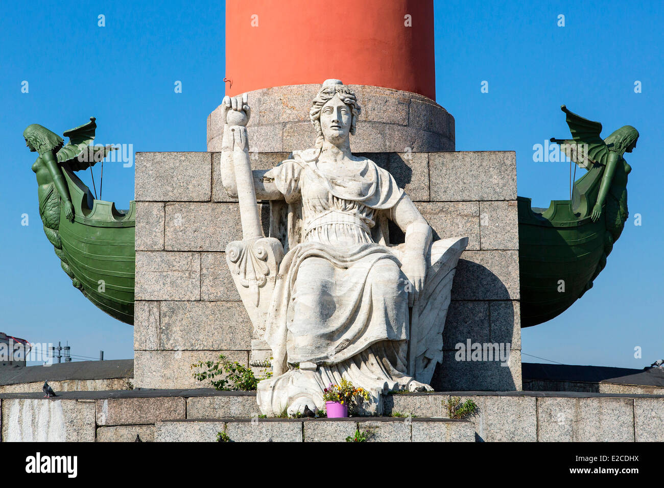 Russland, St. Petersburg, als Weltkulturerbe der UNESCO, rostral Spalte aufgeführt Stockfoto