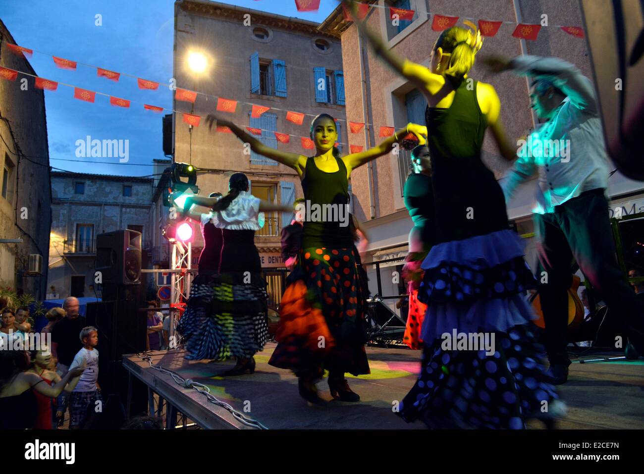 Frankreich, Herault, Serignan, Place De La Liberation, jährliche Feria, Tanz-Show des Flamenco Stockfoto