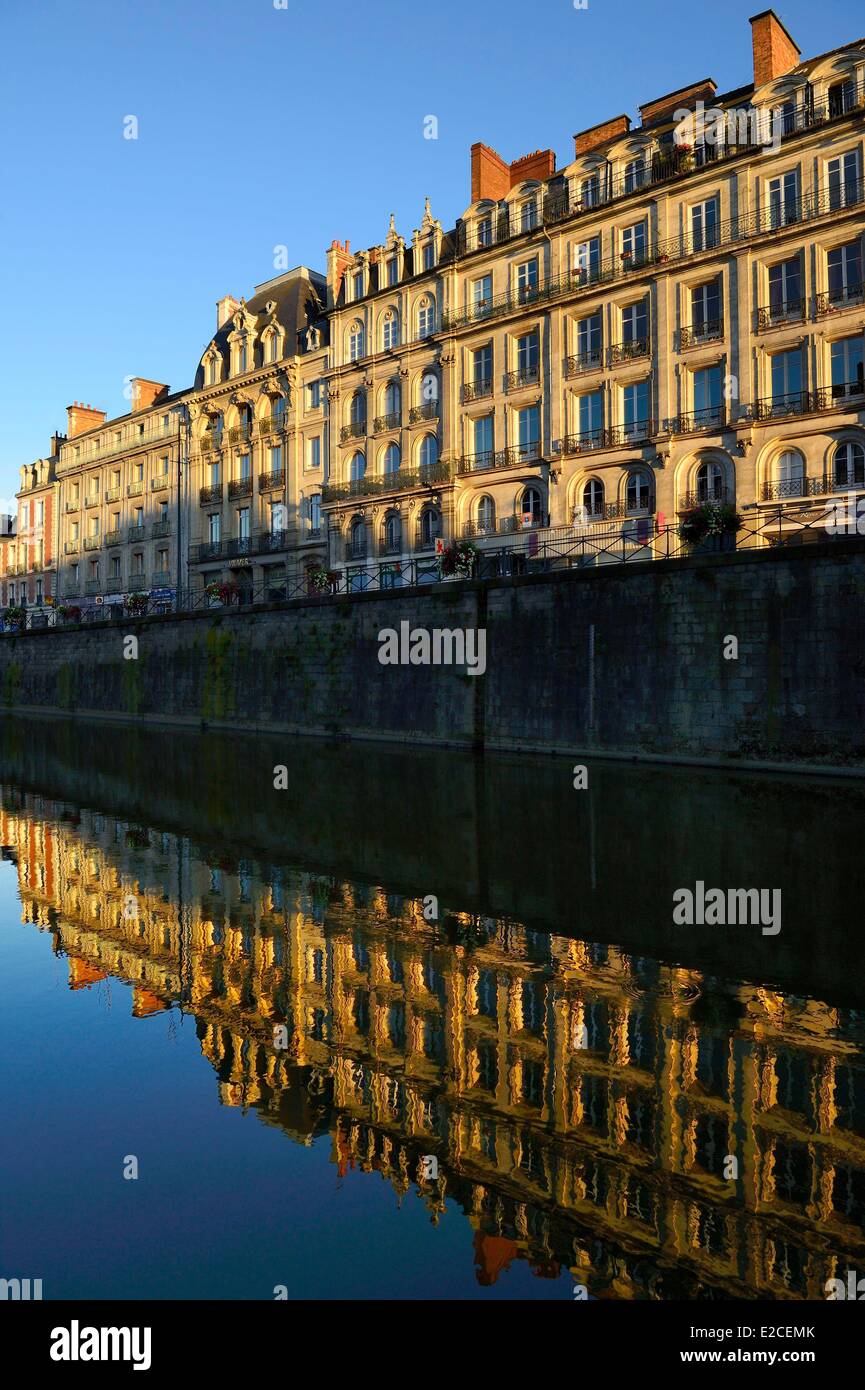 Elegantes Lngste Fluss In Frankreich Fotos