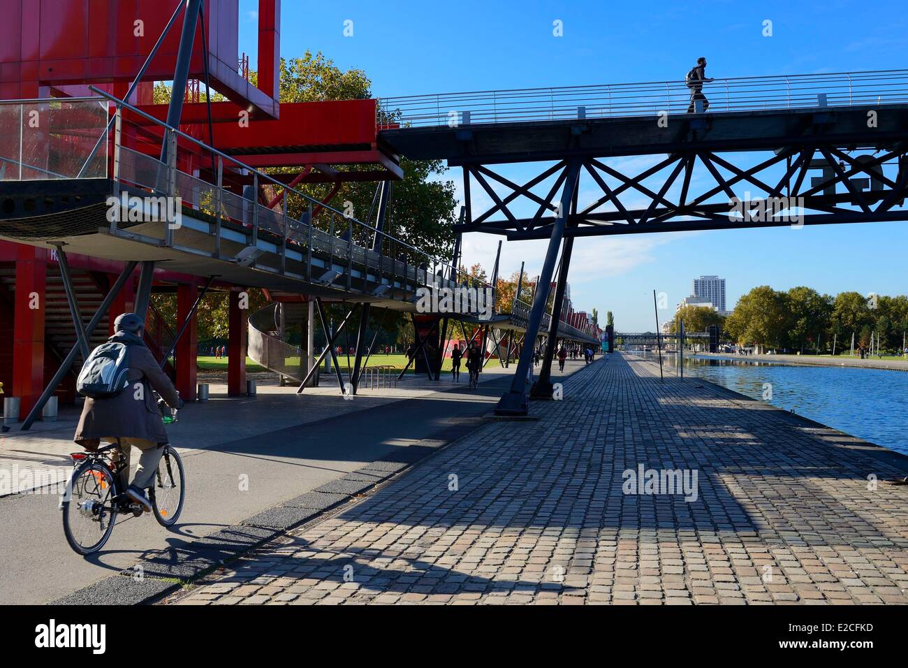 Frankreich, Paris, der Canal de l'Ourcq im Parc De La Villette Stockfoto