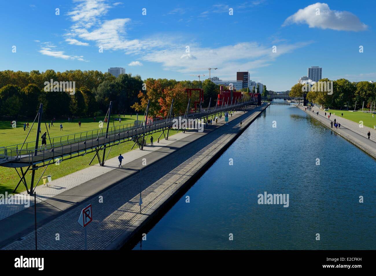 Frankreich, Paris, der Canal de l'Ourcq im Parc De La Villette Stockfoto