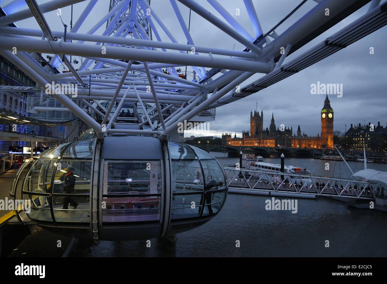 Vereinigtes Königreich, London, London Big Eye Baujahr 2000, 135m oben mit Blick auf die Themse und Westminster Stockfoto