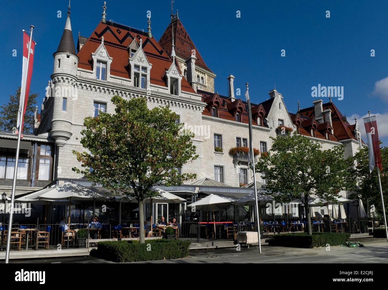 Schweiz, Kanton Waadt, Lausanne, Stadtteil Ouchy am Genfersee, Schloss Ouchy am alten Hafen Stockfoto