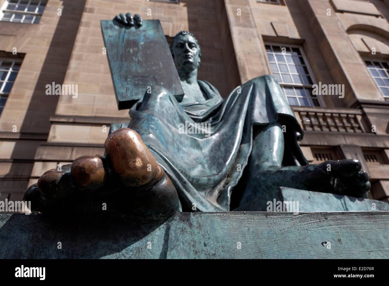 Vereinigtes Königreich Schottland Edinburgh Weltkulturerbe von UNESCO Nahaufnahme der Statue des David Hume Philosoph Ökonom Stockfoto
