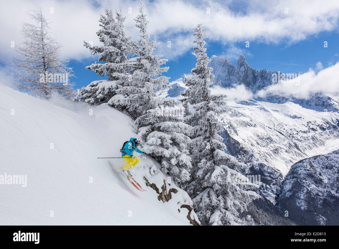 Frankreich Haute-Savoie Chamonix-Mont-Blanc Aurelien Ducroz Welt Champion kostenlos Falten 2009 und 2011 in die pulverförmigen gesehen die Stockfoto