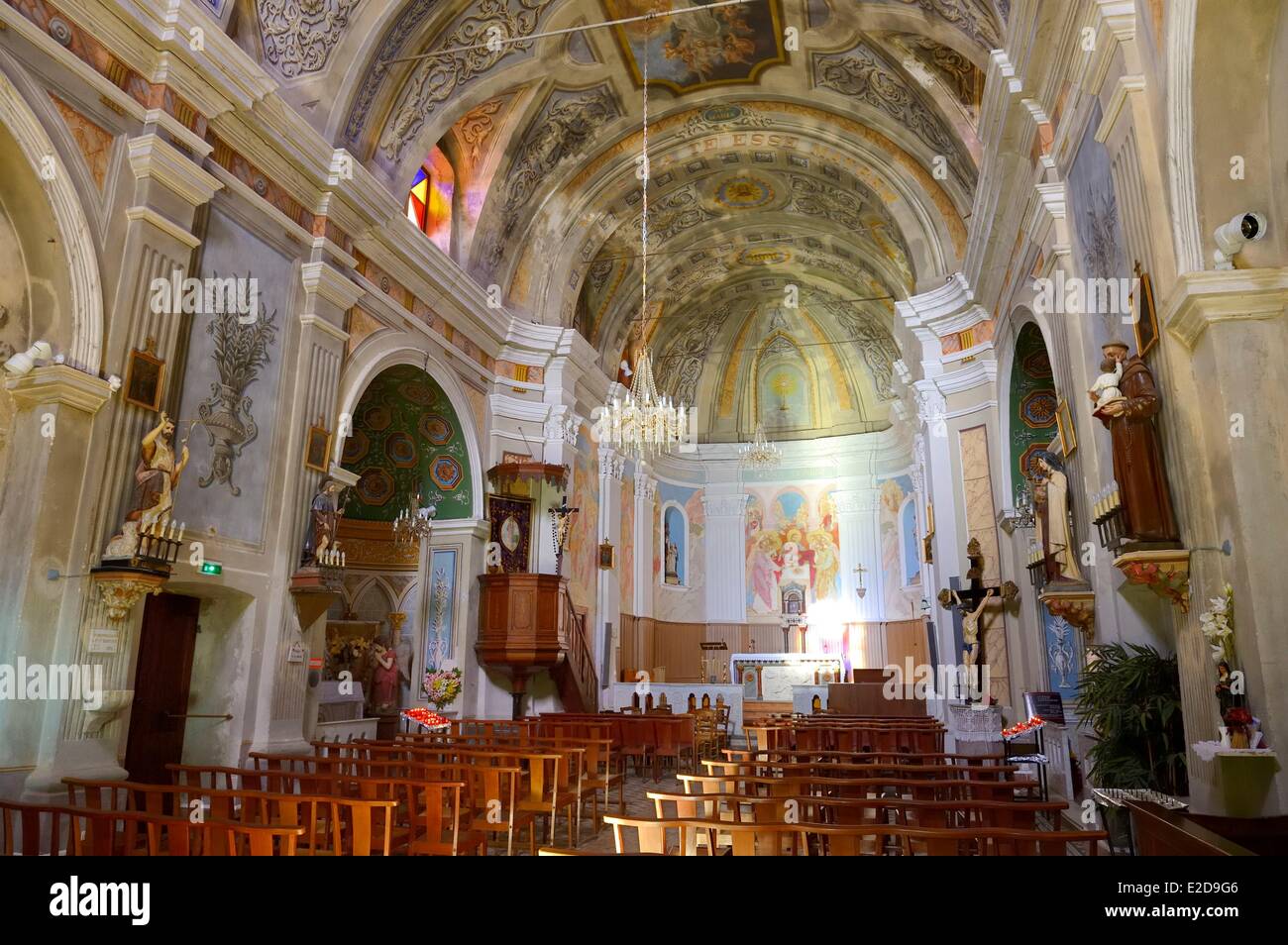 Frankreich, Corse du Sud, Cargese, katholische Kirche (lateinische Rite) erbaut im 19. Jahrhundert Stockfoto