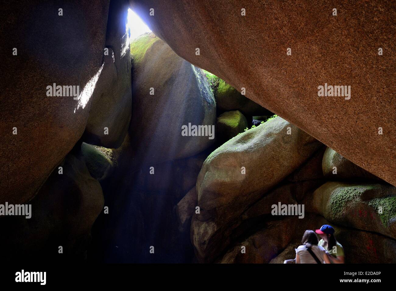 Frankreich Finistere Parc Naturel Regional d'Armorique (natürlichen regionalen Park von Armorique) Huelgoat Granit Chaos von der Huelgoat Stockfoto