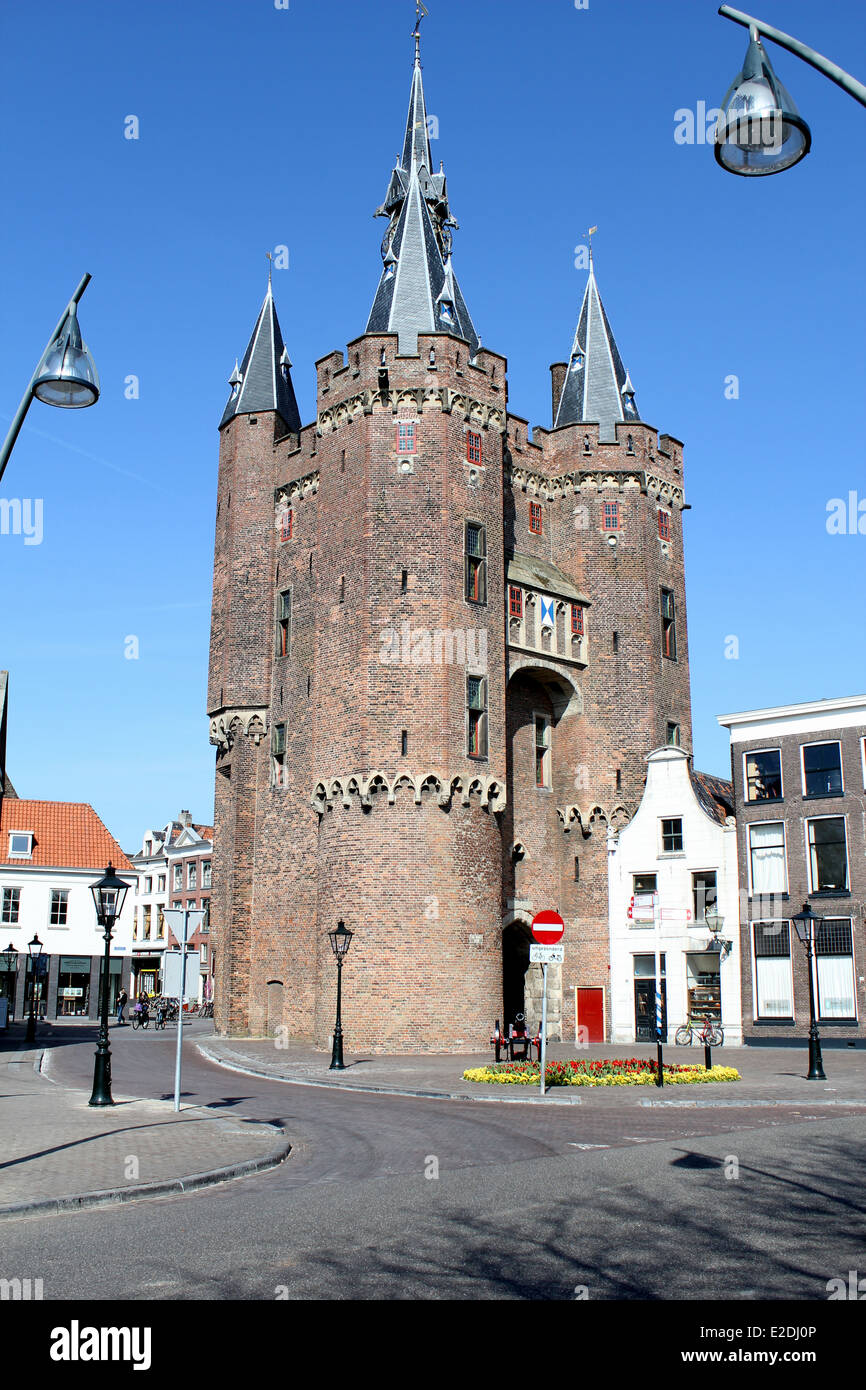 Sassenpoort (Sassen Gate - dating von 1409) Eine beeindruckende mittelalterliche Torhaus in Zwolle, der Hauptstadt der Provinz Overijssel, Niederlande Stockfoto