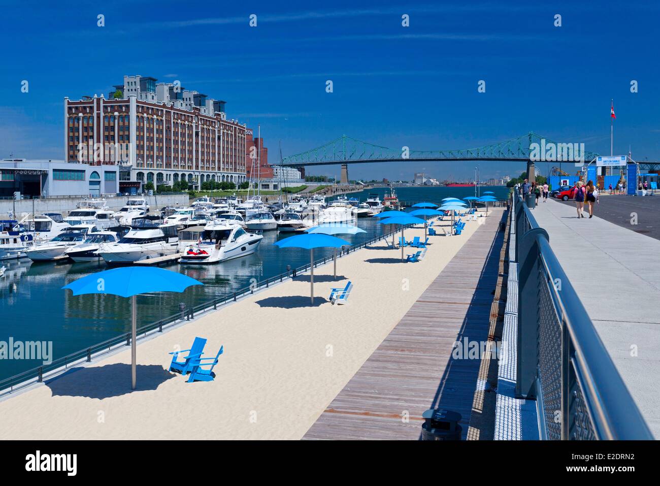 Provinz Kanada Quebec Montreal alten Hafen der Strand La Plage de l ' Horloge urban Concept inspiriert von Paris Plages in Frankreich Stockfoto