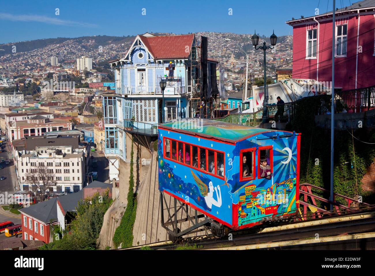 Chile-Valparaiso-Region Valparaiso Stadt aufgeführt als Weltkulturerbe von der UNESCO den Cerro Artilleria Aufzug noch funktioniert Stockfoto