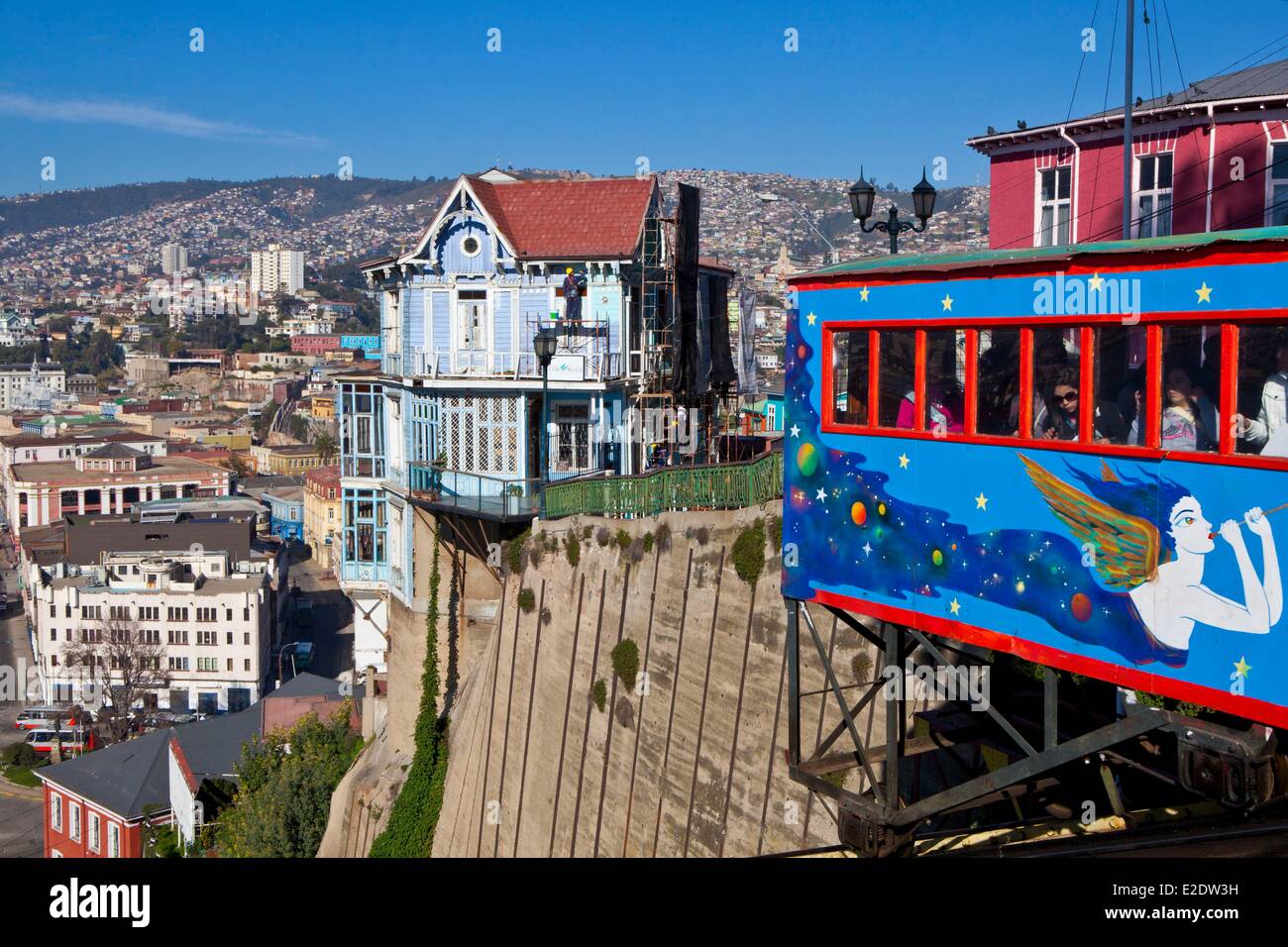 Chile-Valparaiso-Region Valparaiso Stadt aufgeführt als Weltkulturerbe von der UNESCO den Cerro Artilleria Aufzug noch funktioniert Stockfoto
