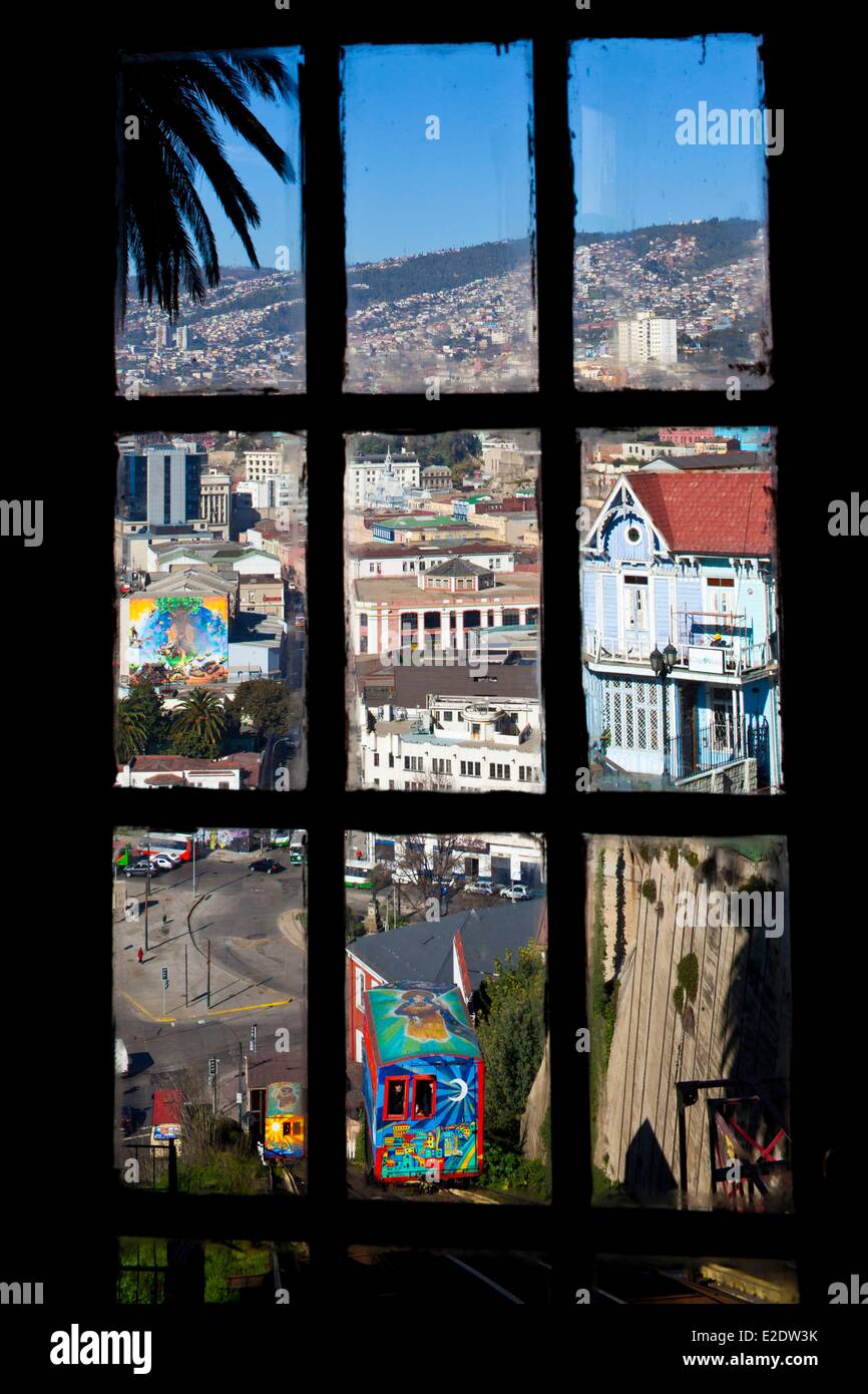 Valparaiso Region Valparaiso in Chile eine Stadt anzeigen vom Cerro Artilleria Aufzug Bahnhof Stockfoto