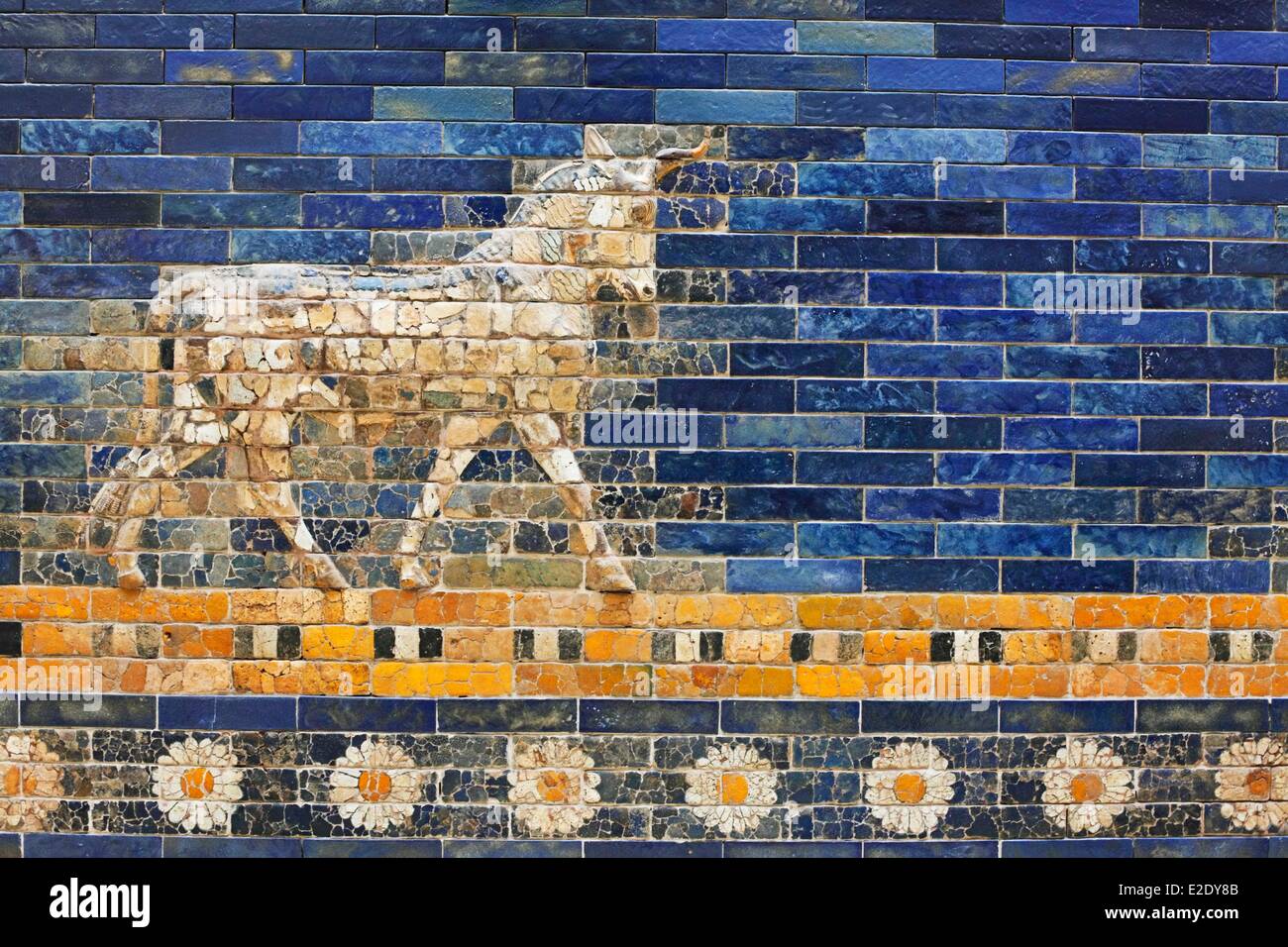 Deutschland Berlin Museumsinsel zum Weltkulturerbe durch die UNESCO Pergamon-Museum (Pergamonmuseum) Ischtar-Tor erbaute 580 v. Chr. Stockfoto