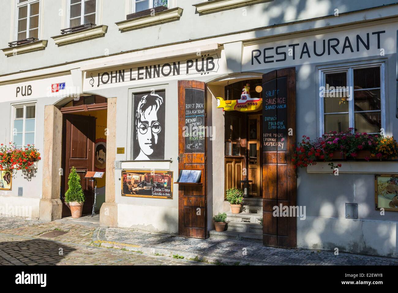 Tschechien, Prag, Altstadt Weltkulturerbe der UNESCO, Mala Strana, die John Lennon-restaurant Stockfoto