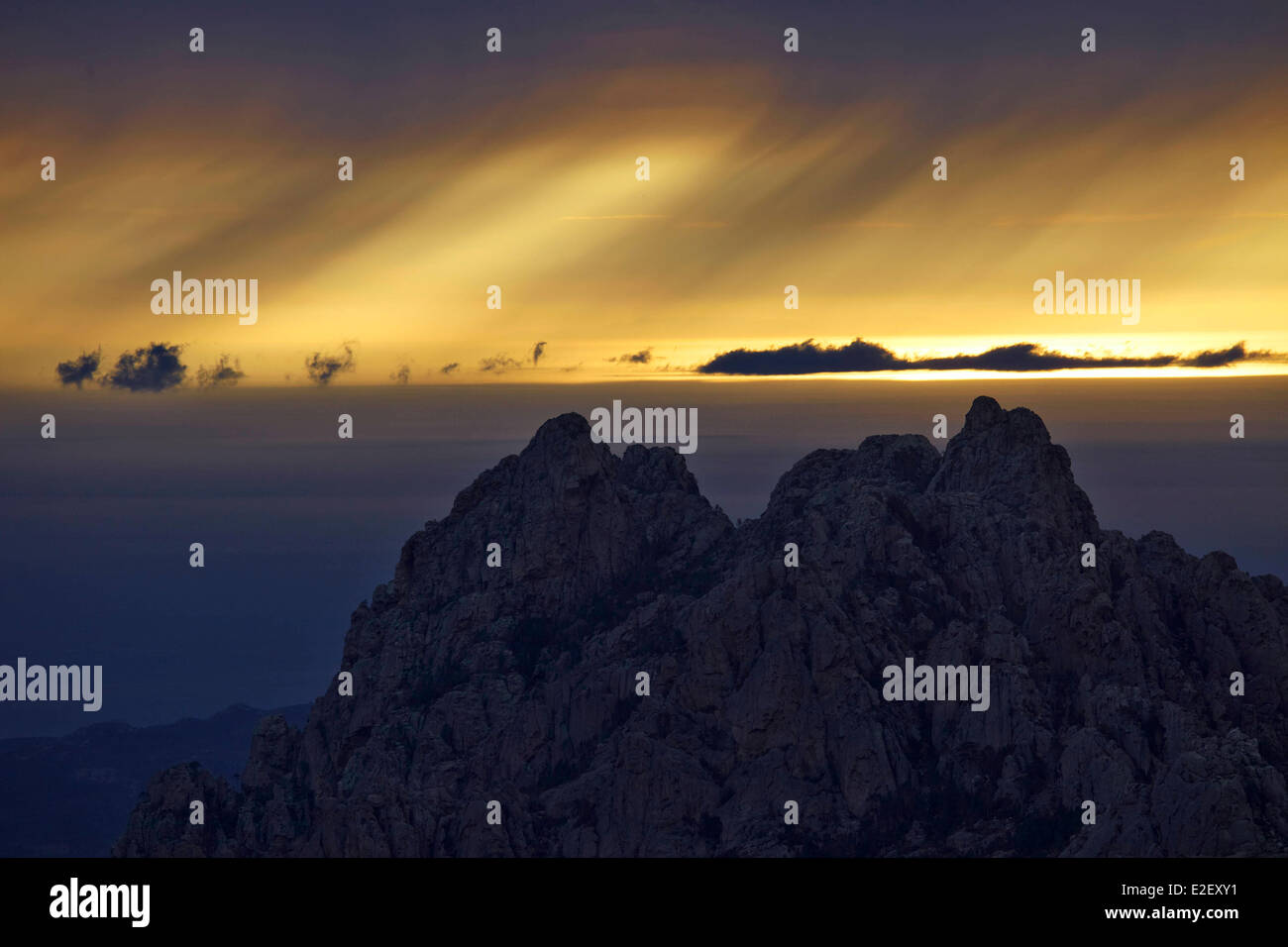 Frankreich, Corse du Sud, Bavella, Aiguilles de Bavella bei Sonnenuntergang Stockfoto