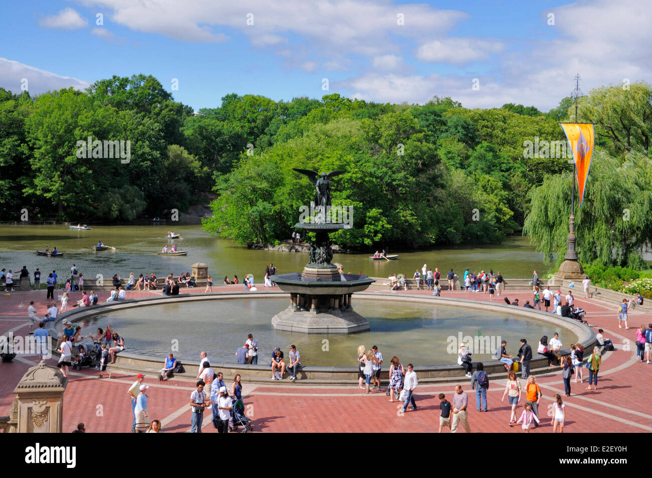 Vereinigte Staaten, New York, Central Park, Bethesda Brunnen von Emma Stebbins Stockfoto