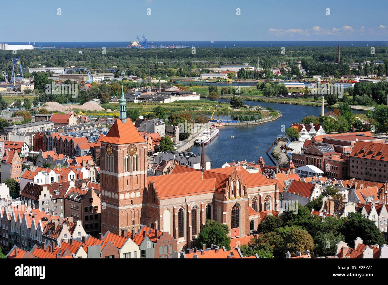 Polen, Pommern, Danzig, Ansicht von Danzig und die Kirche des Hl. Johannes von der Spitze der St. Marienkirche Stockfoto