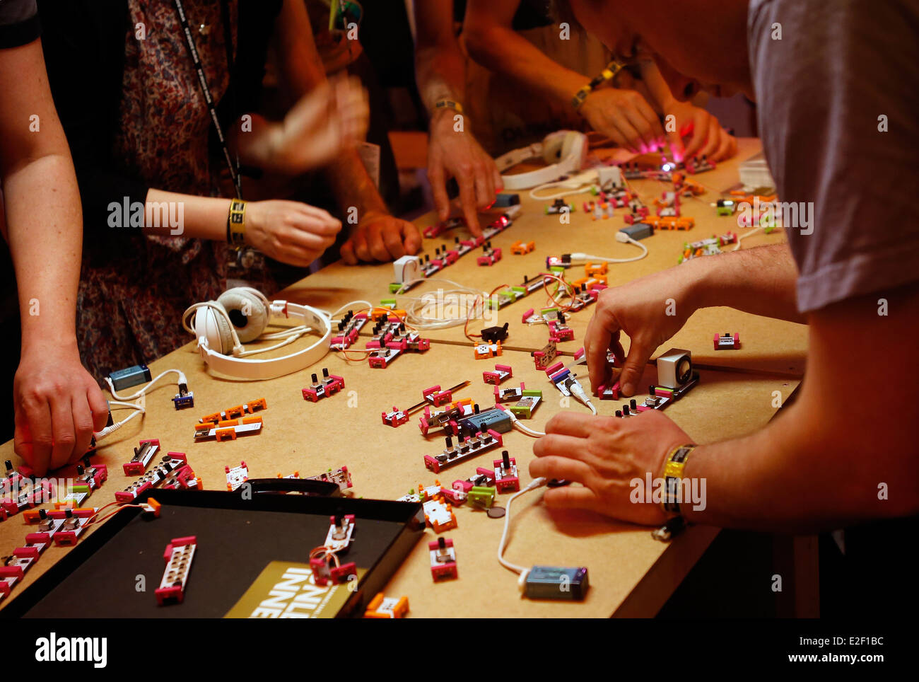 Arduino Soundgeräte ausgesetzt auf Sonar Festival in Barcelona, Spanien Stockfoto