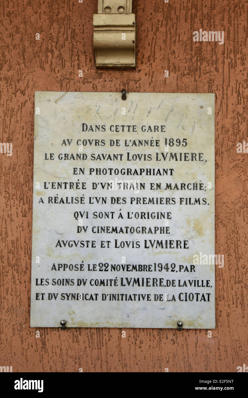 Bouches-du-Rhône, Frankreich, La Ciotat Station, Tafel zur Erinnerung an Louis und Auguste Lumière Stockfoto