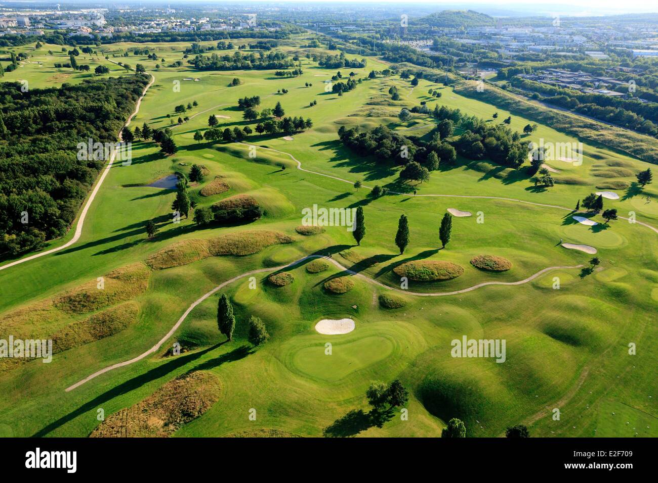 Frankreich Yvelines Trappes En Yvelines Blue Green Golf Freizeit und Natur Reserve und See von Saint Quentin En Yvelines (Antenne Stockfoto