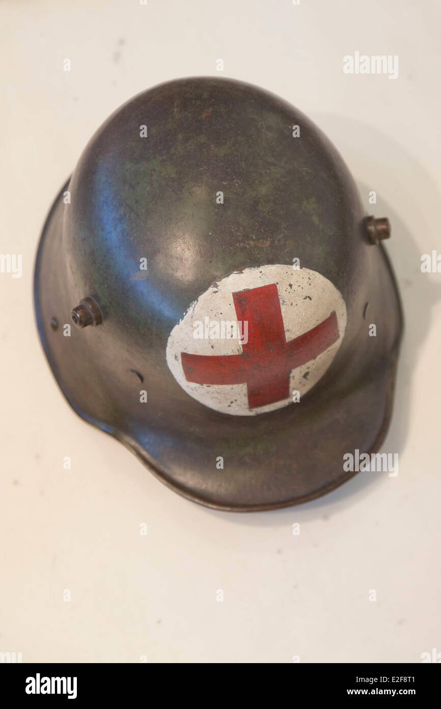 Frankreich, Somme, Peronne, Museum des großen Kriegsmuseums Weltkrieg, deutsche Helm medic Stockfoto