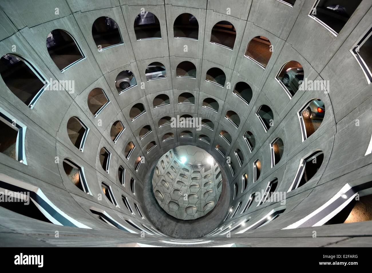 Frankreich, Rhone, Lyon, Celestins Quadrat, das Parkhaus, entworfen von Michel Targe, Daniel Buren und Jean-Michel Willmotte (1994) Stockfoto