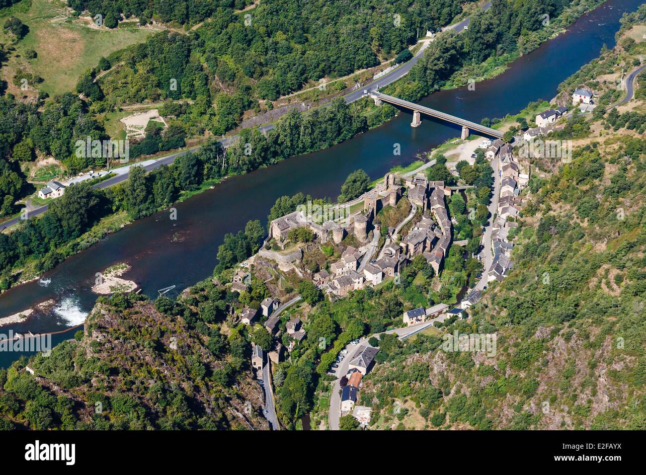 Brousse le Chateau in Frankreich Aveyron Parc Naturel Regional des Grands Causses (natürlichen regionalen Park der Grands Causses) gekennzeichnet Stockfoto