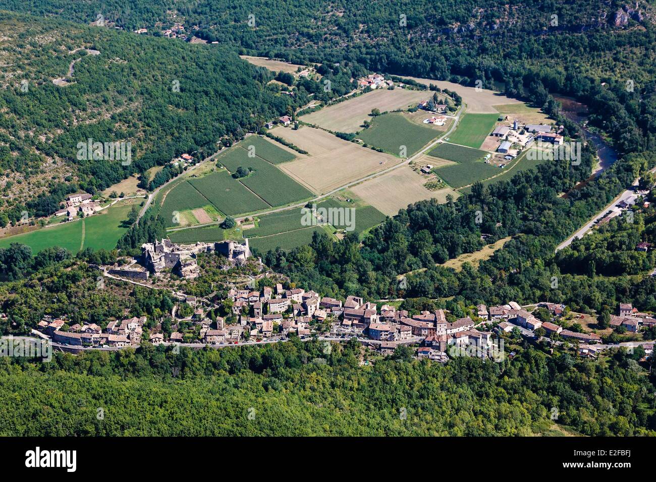 Frankreich, Tarn, Penne, das Dorf (Luftbild) Stockfoto