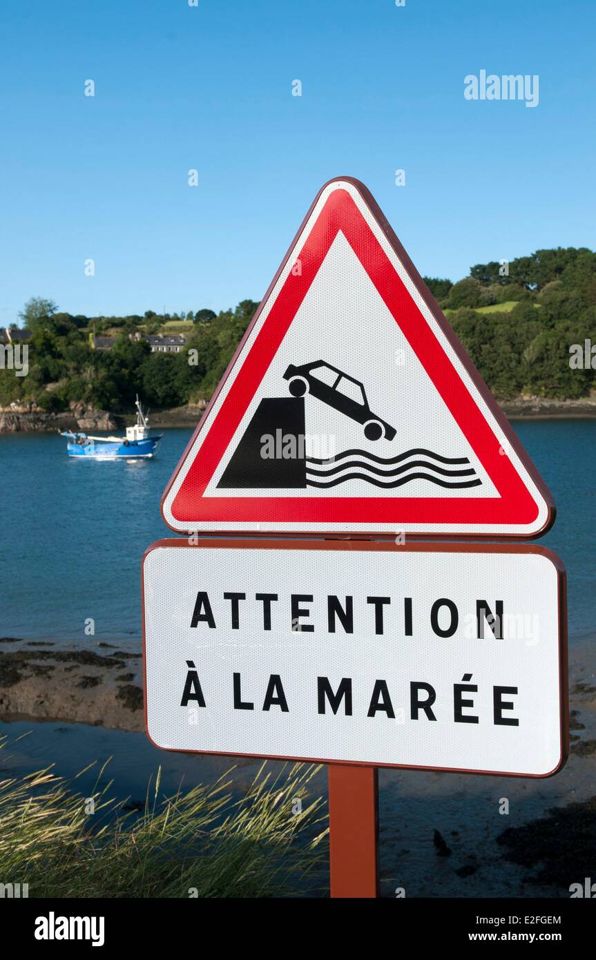 Frankreich, Côtes d ' Armor, Lezardrieux, Verkehrszeichen Stockfoto
