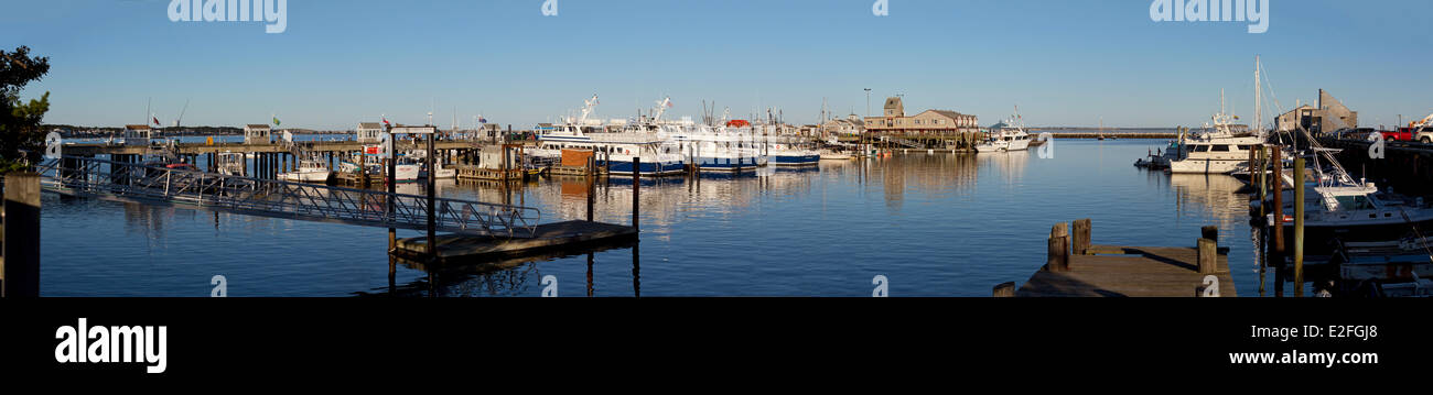 USA, Massachusetts, Cape Cod, Provincetown, Panoramablick, Hafen und MacMillan Wharf Stockfoto