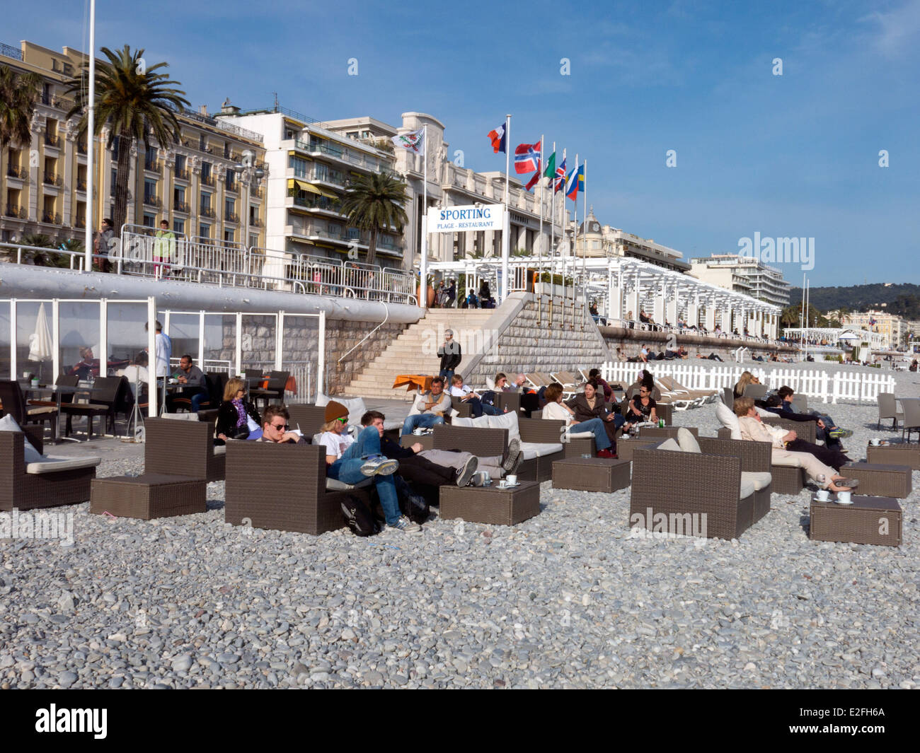 am Strand Café am Lido Strand, Promenade des Anglais, Nizza, Frankreich Stockfoto