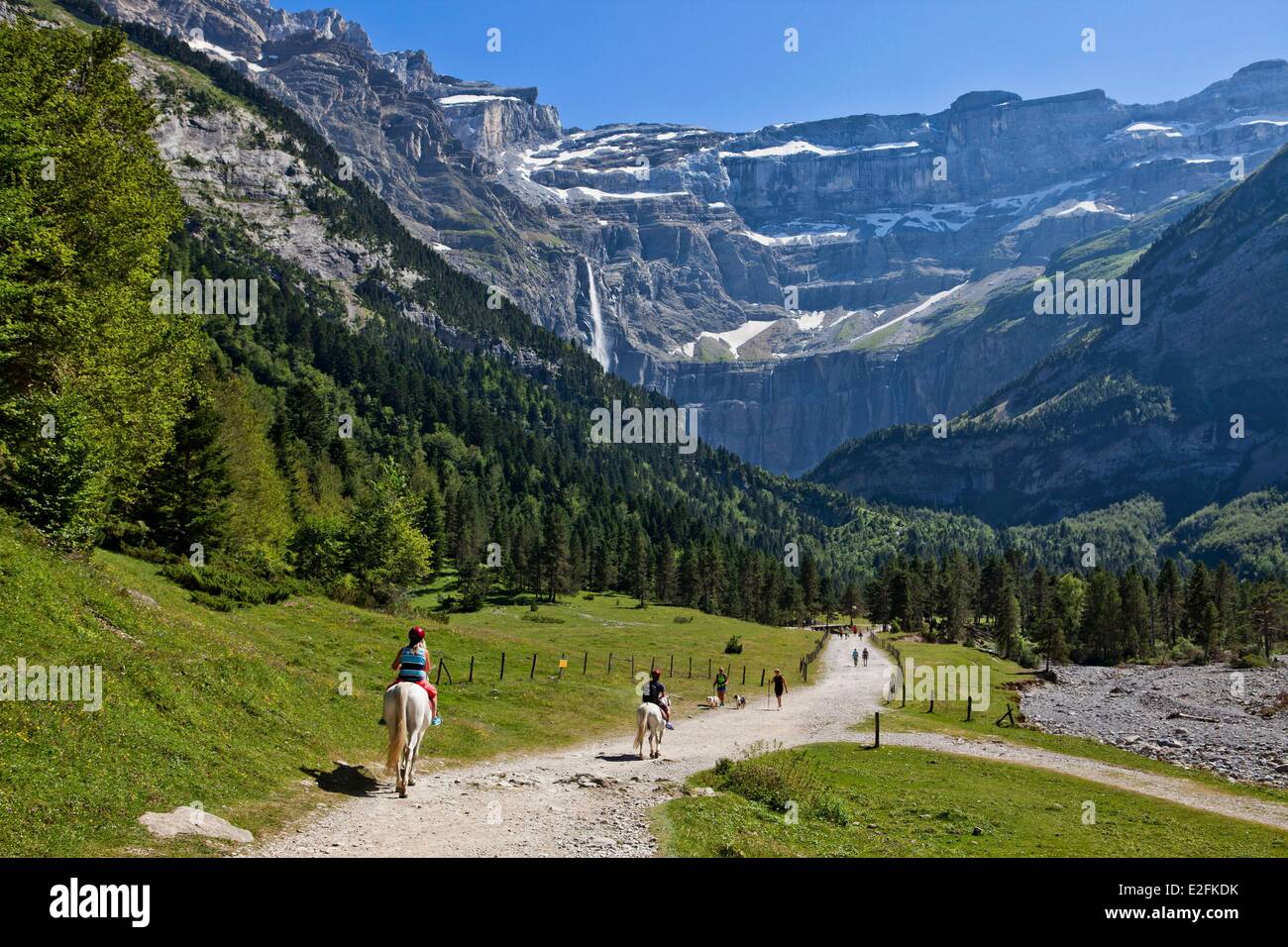 Frankreich Hautes Pyrenäen Parc National des Pyrenäen (Nationalpark Pyrenäen) Cirque de Gavarnie, Weltkulturerbe der UNESCO Stockfoto