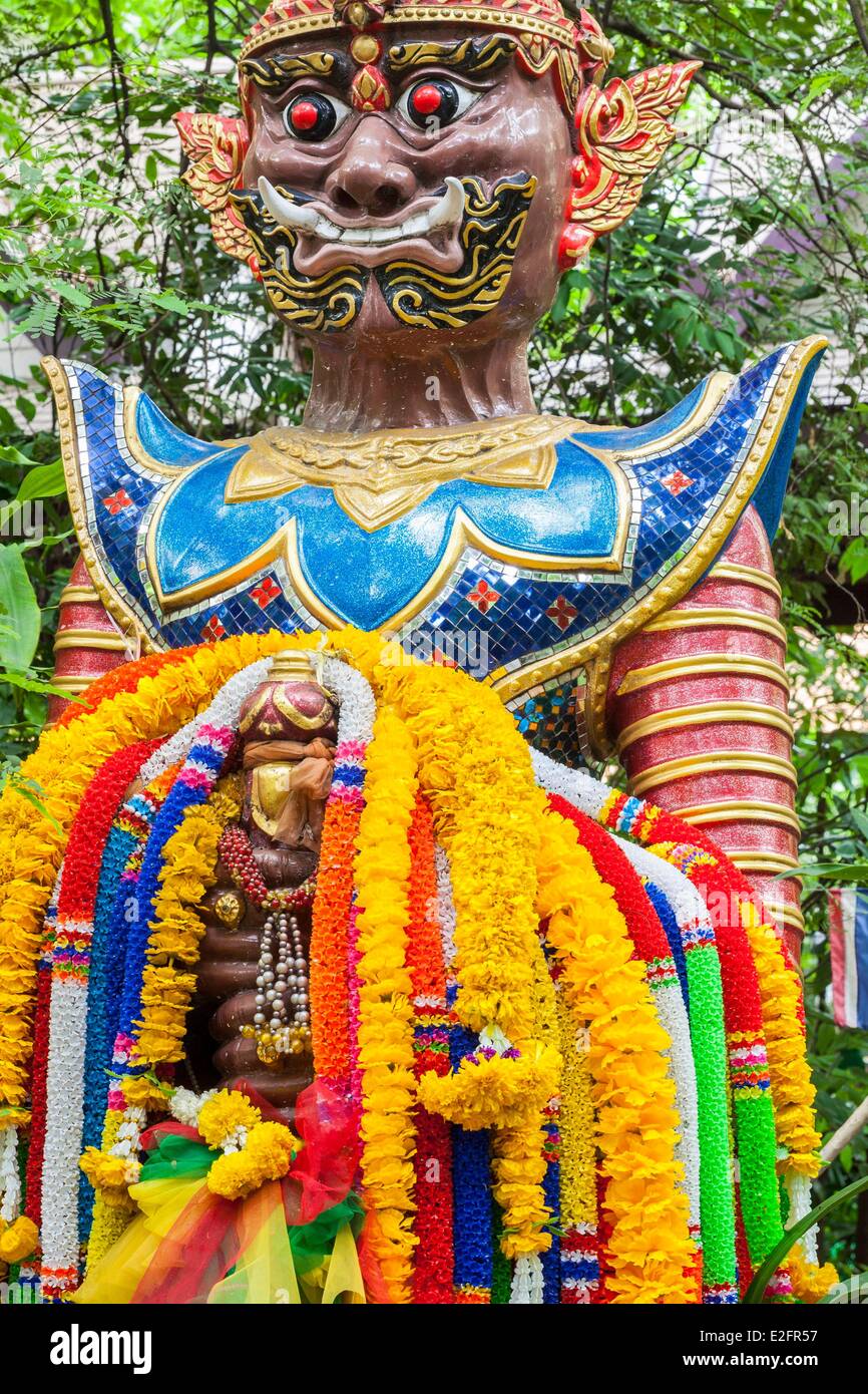 Thailand Bangkok Pathum Wan Distrikt Königlichen Tempel Wat Pathum Wanaram gegründet 1857 durch König Rama IV Göttlichkeit (Dvarapala) Stockfoto