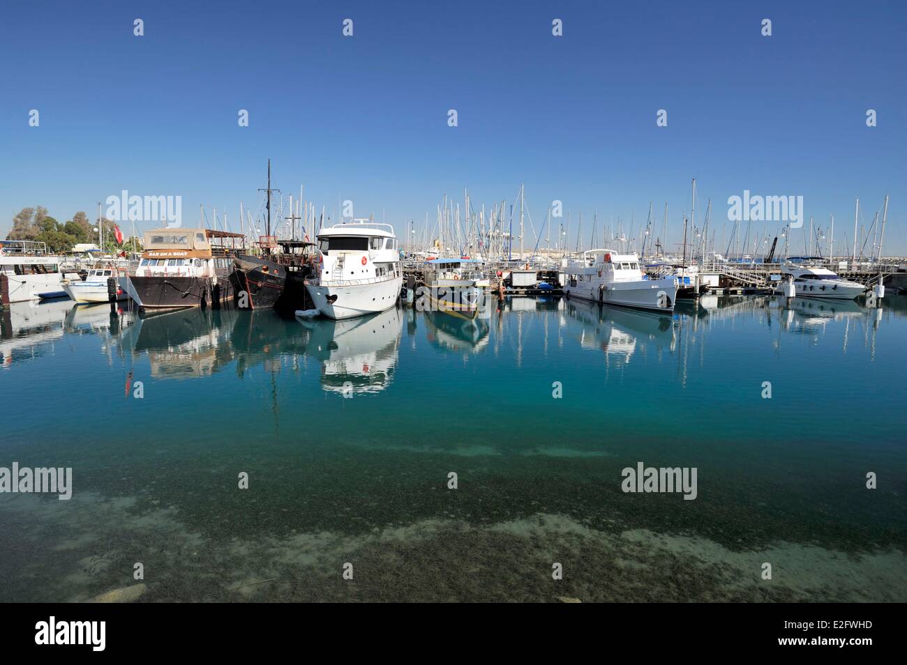 Zypern Larnaca District Larnaca Marina ankern Boote Stockfoto