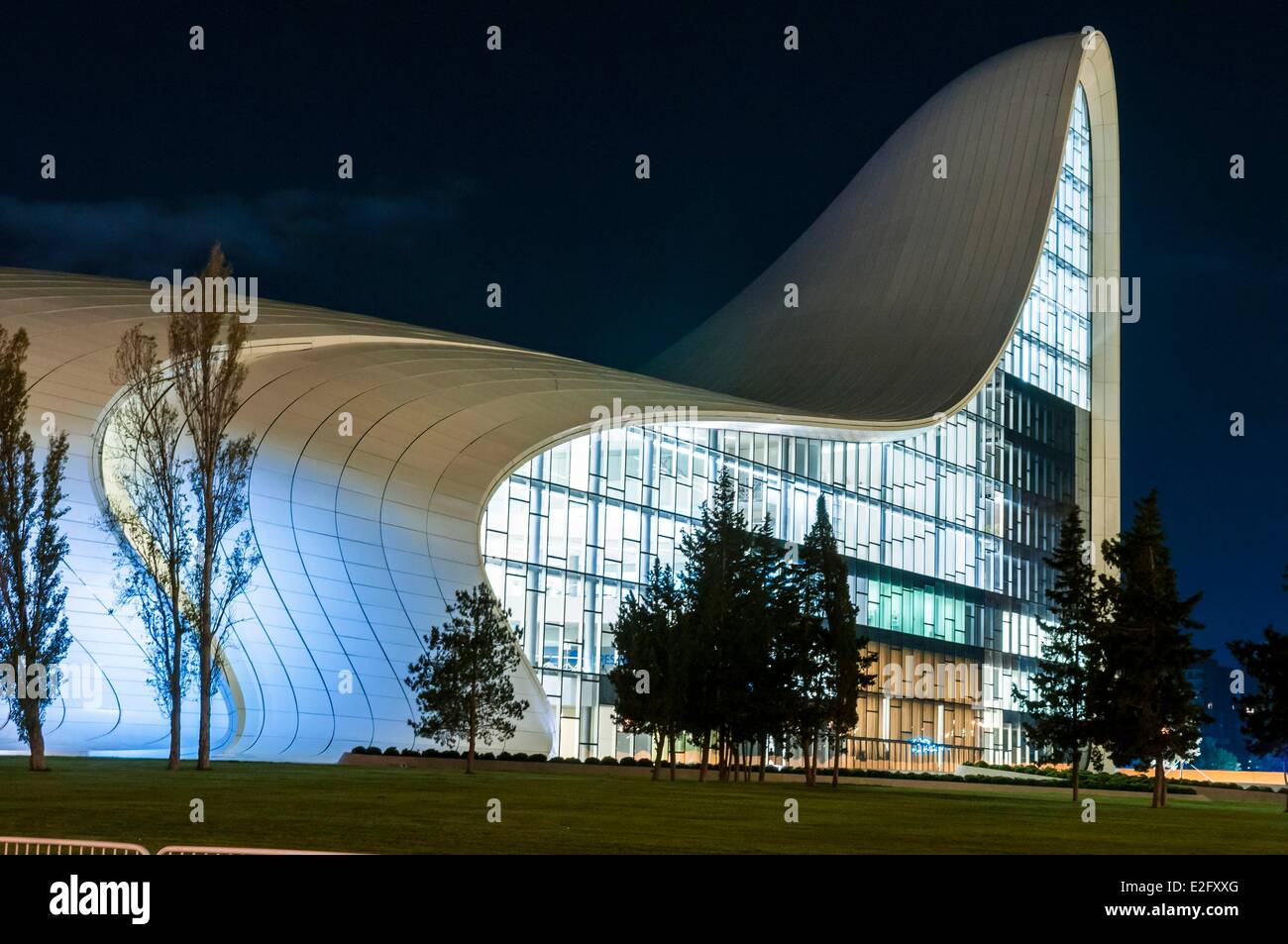 Aserbaidschan Baku Heydar Haliyev Conference Centre Architektin Zaha